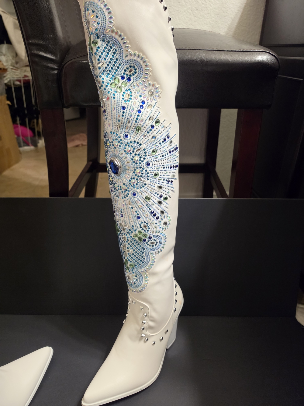 NWT Azalea Wang Axellevwhite Blue Embellished Boots Size 11m. - Picture 3 of 7